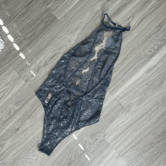 NWT VICTORIA’S SECRET LACE SHEER TEDDY LINGERIE, S - Picture 2 of 2